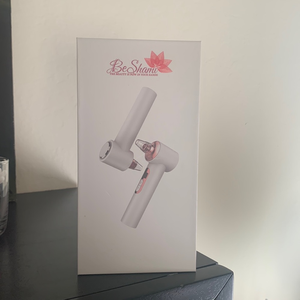 Blackhead removal device